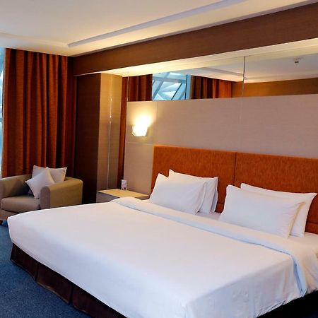 Miracle Transit Hotel Bang Phli Экстерьер фото